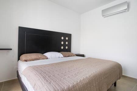 Departamento De Lujo 3 Recamaras En Exclente Ubicacion Appartement Cancún Buitenkant foto