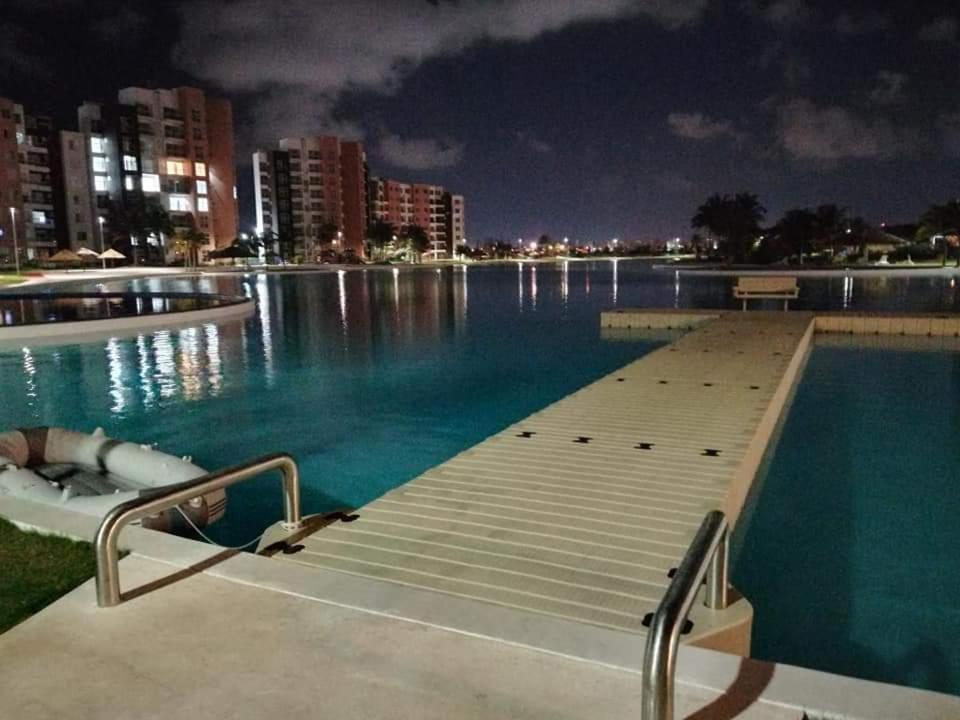 Departamento De Lujo 3 Recamaras En Exclente Ubicacion Appartement Cancún Buitenkant foto